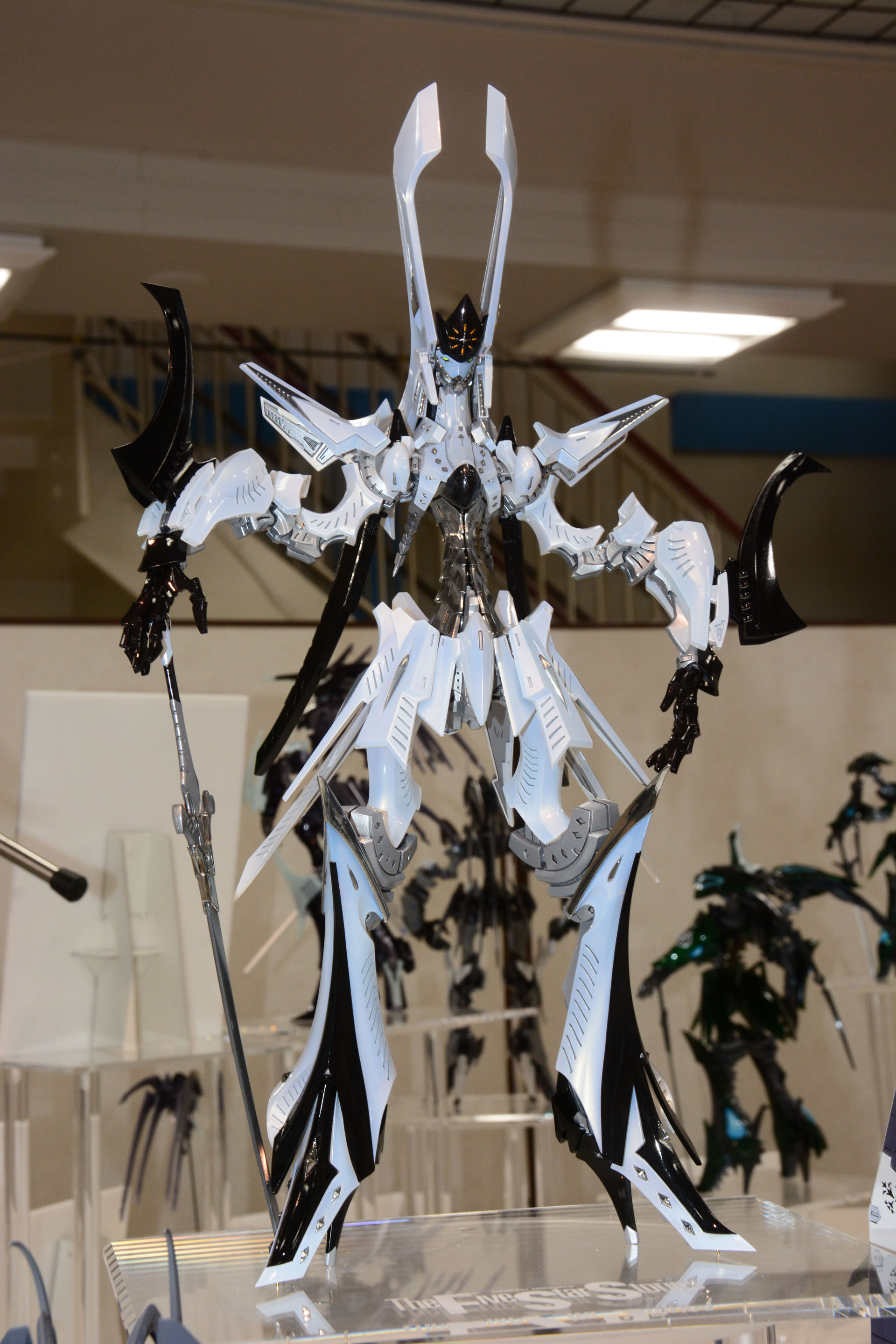 会場限定で販売されるガレージキット「HSGK 1/72 ダス・ゴースト =ナカカラ 3069=」。価格は77,000円