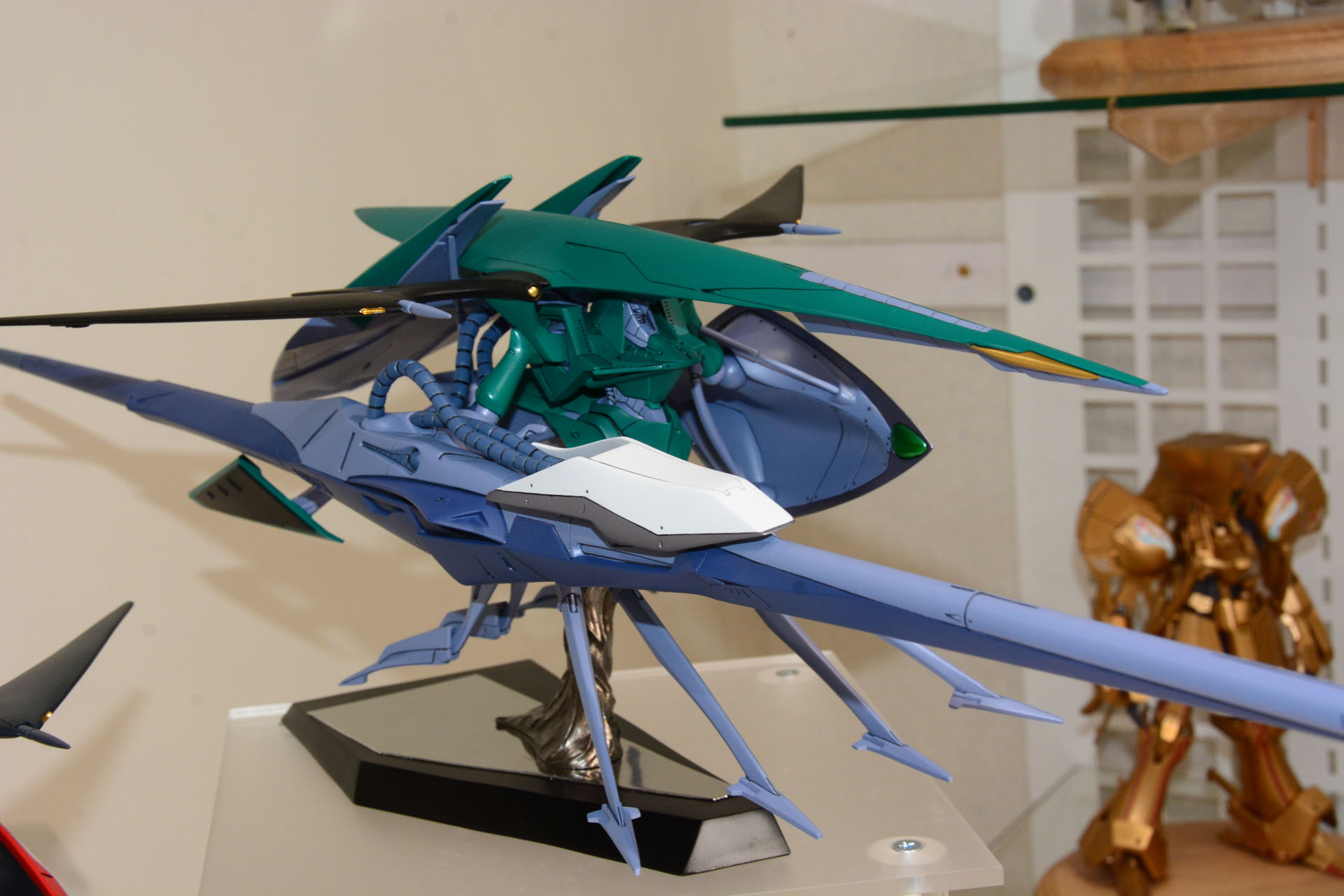 「SAV 1/100 スピード・ミラージュ ヴンダーシェッツェ」のコーラス仕様も会場で発表