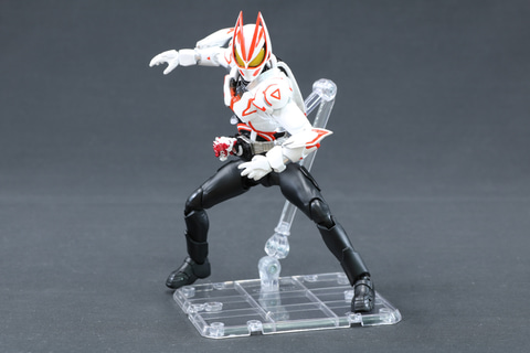 インタビュー】「S.H.Figuarts（真骨彫製法） 仮面ライダー