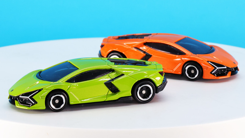 一目でランボルギーニだとわかる秀逸なデザイン