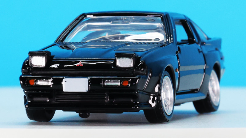 リトラクタブルライト展開・収納アクションを搭載