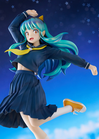 アニメ「うる星やつら」より友引高校の制服姿でラムがスケール