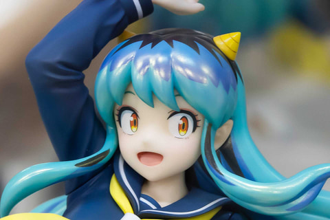 うる星やつら　ラム　制服版　フィギュア　キューズQ　新品未開封 Amazon.co.jp: キューズQ うる星やつら ラム 制服版 1/7スケール