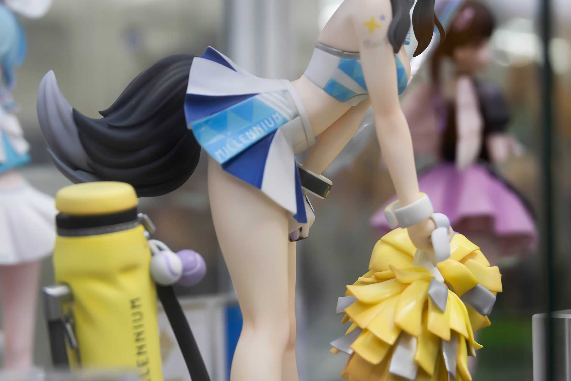 むっちりとした太ももがまぶしい！