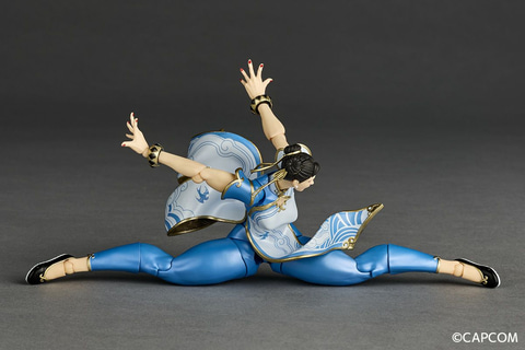ストリートファイターII」より「春麗」の可動フィギュアが