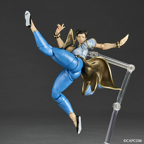 ストリートファイターII」より「春麗」の可動フィギュアが