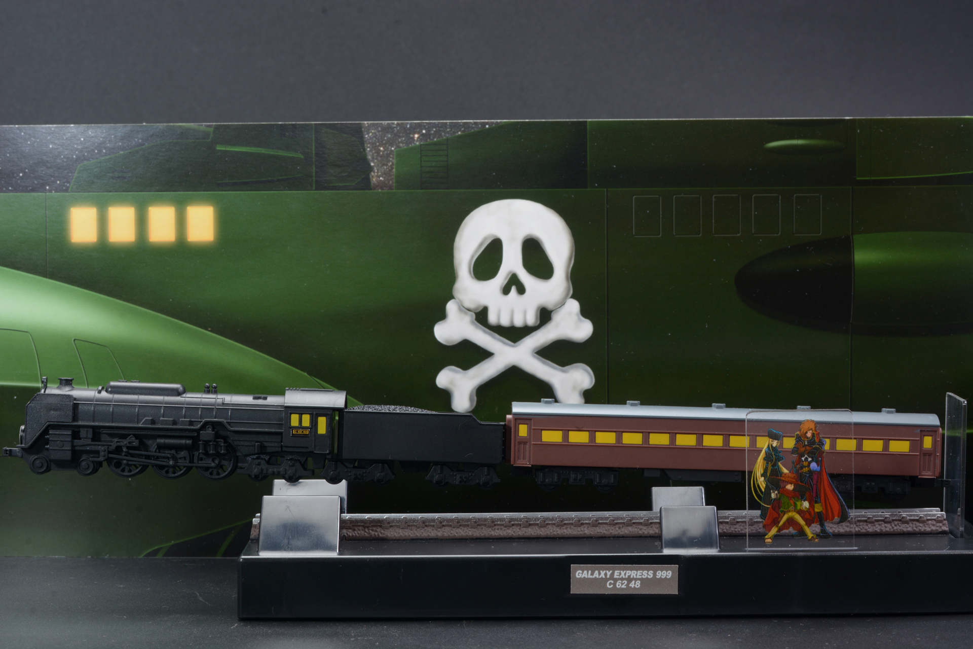 アルカディア号のパネルを配置。劇中の名場面をしっかり思い出させる