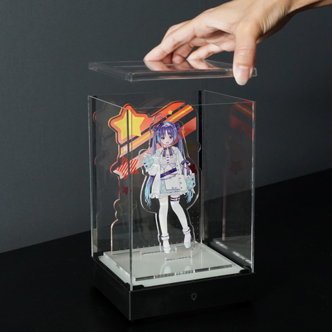 サンコー、LEDを搭載した連結可能な展示ケース「RGB連結ディスプレイ