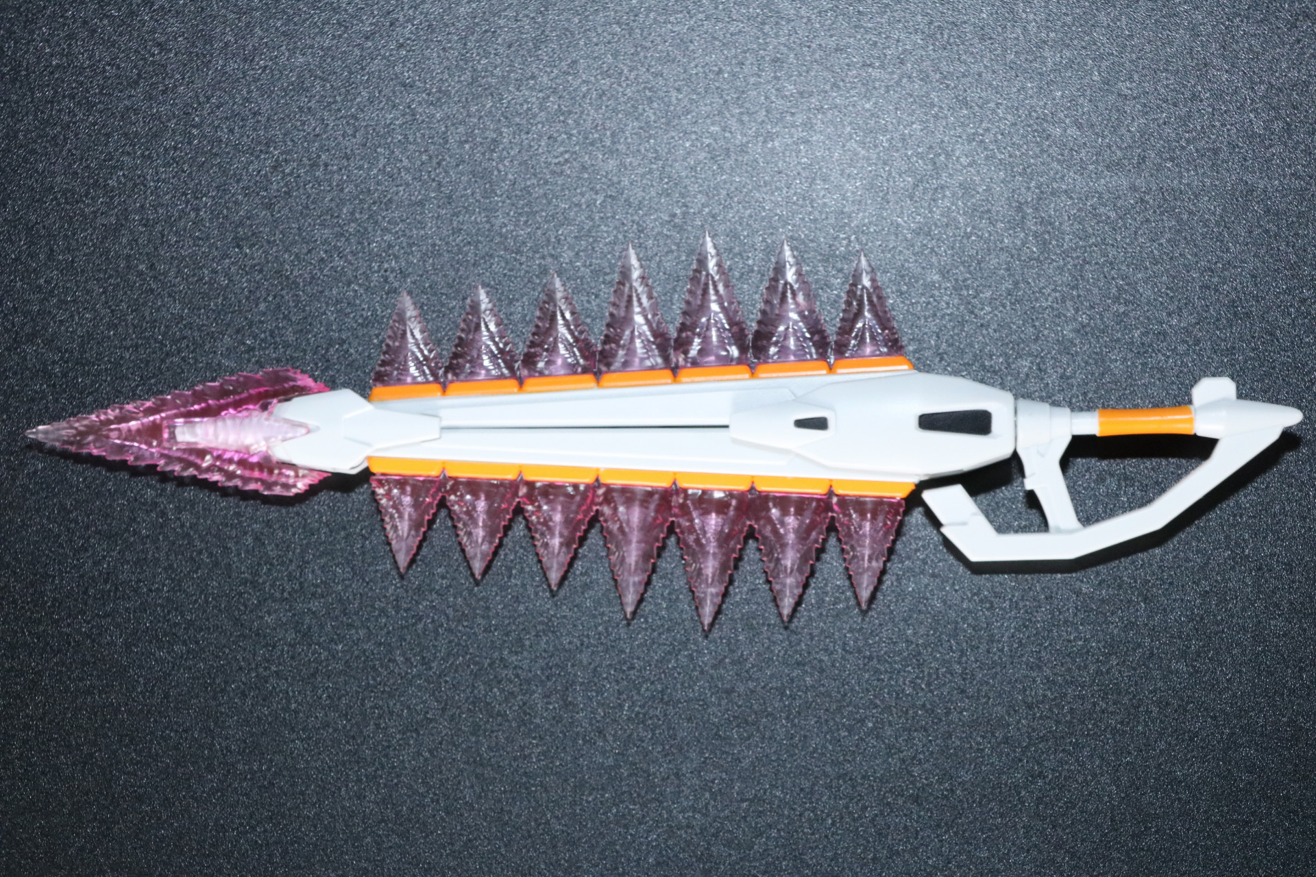 バスターモードではエフェクトパーツを付けることで最大稼働状態を再現可能