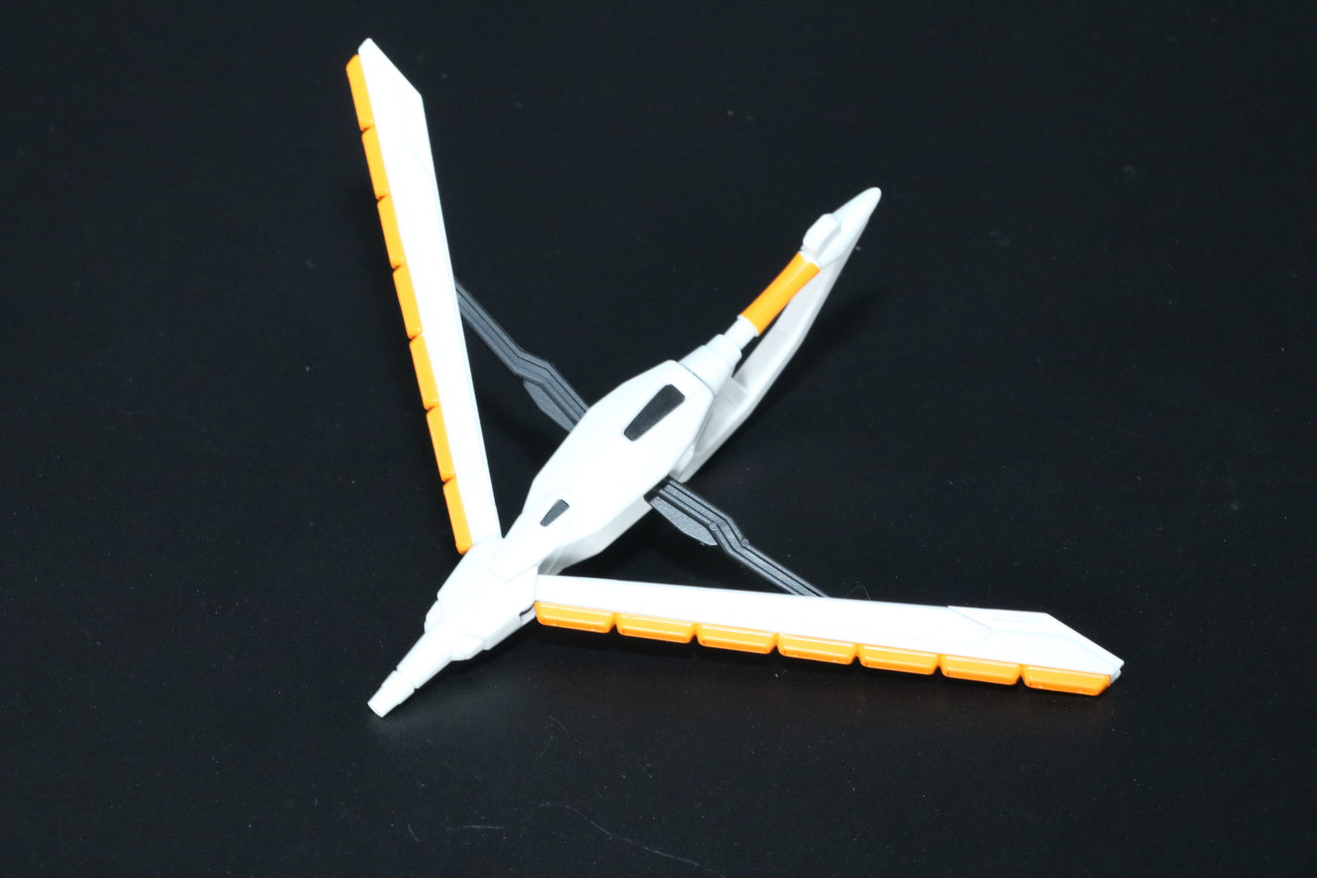 バスターモードではエフェクトパーツを付けることで最大稼働状態を再現可能