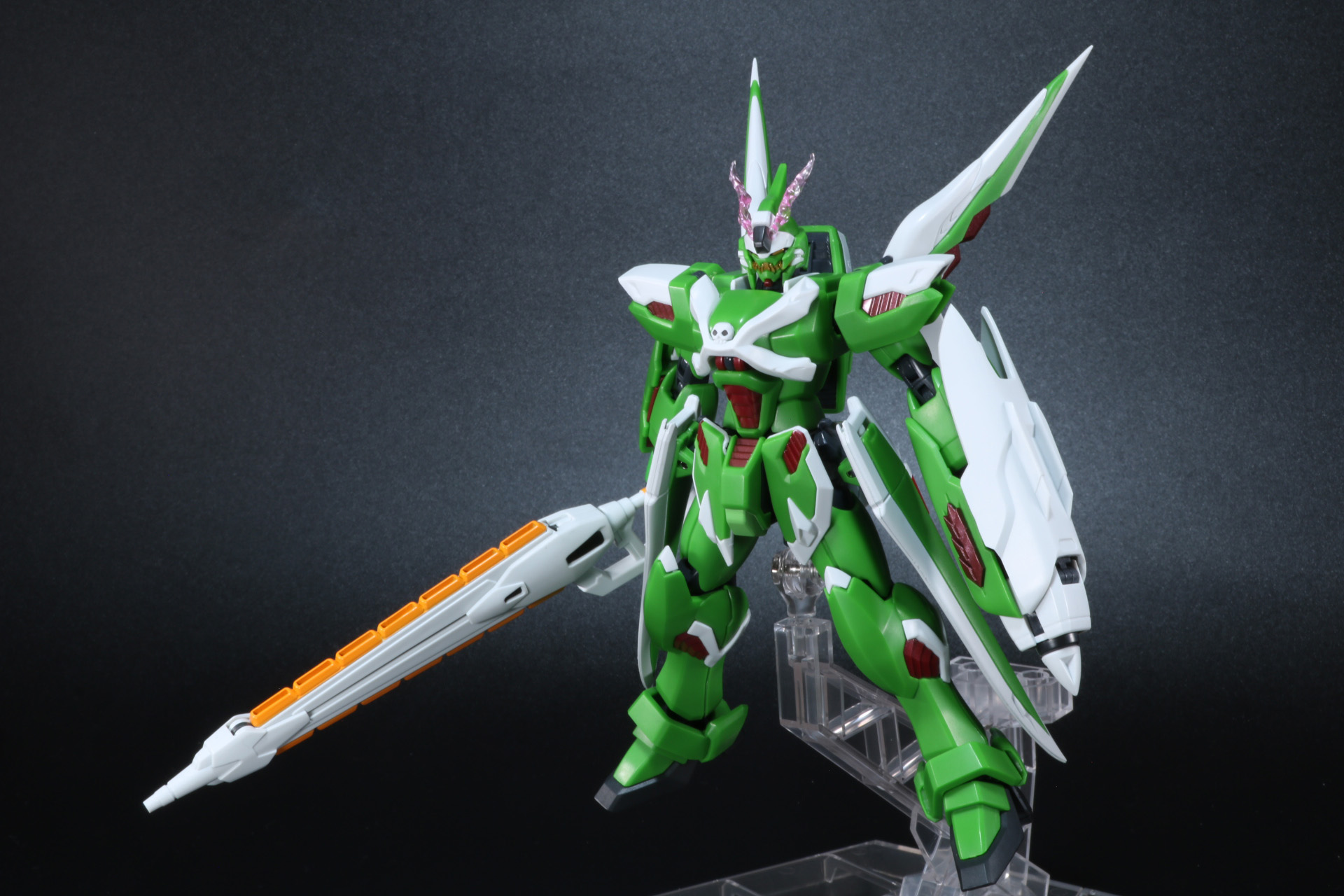 「ファントムガンダムV2/V2改」状態でのディスプレイも可能