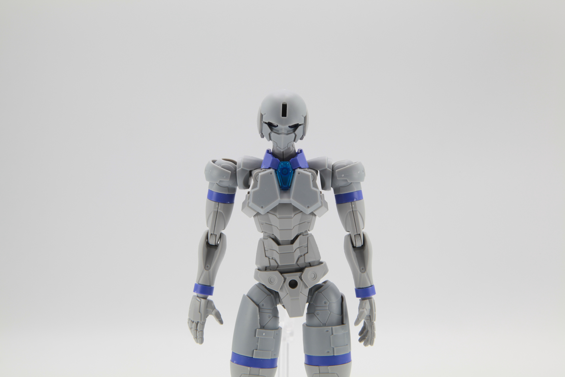 横へも大きく広げることが可能で、ジョイント部分が頑丈な造りのため、決めた位置にしっかり止めることができる