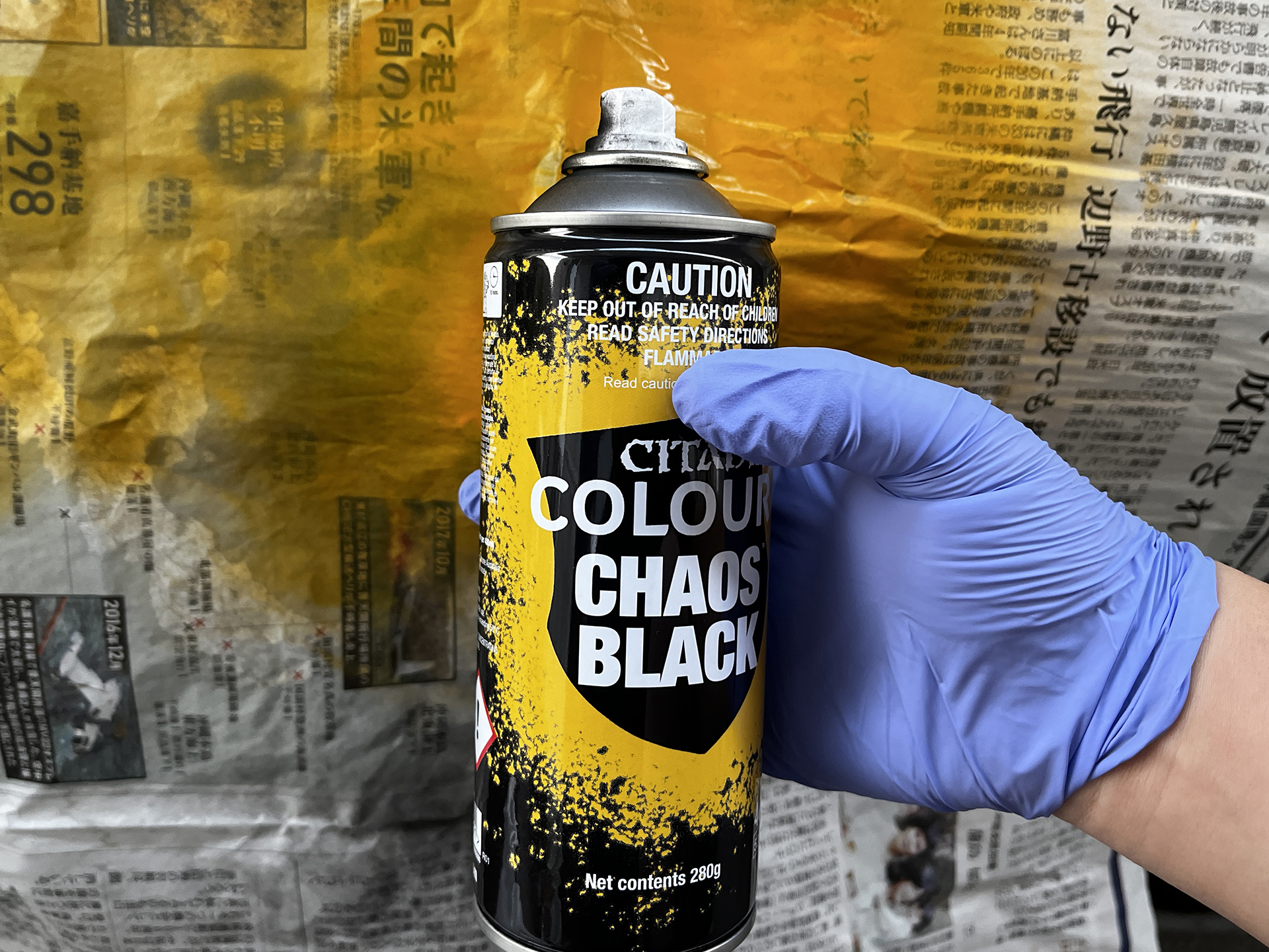 シタデルカラースプレーのヘッド形状。指を当てる部分に傾斜がある