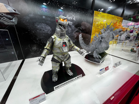 復刻が話題の「アメリカンバトルドーム」で実際に遊べる！ メガハウス
