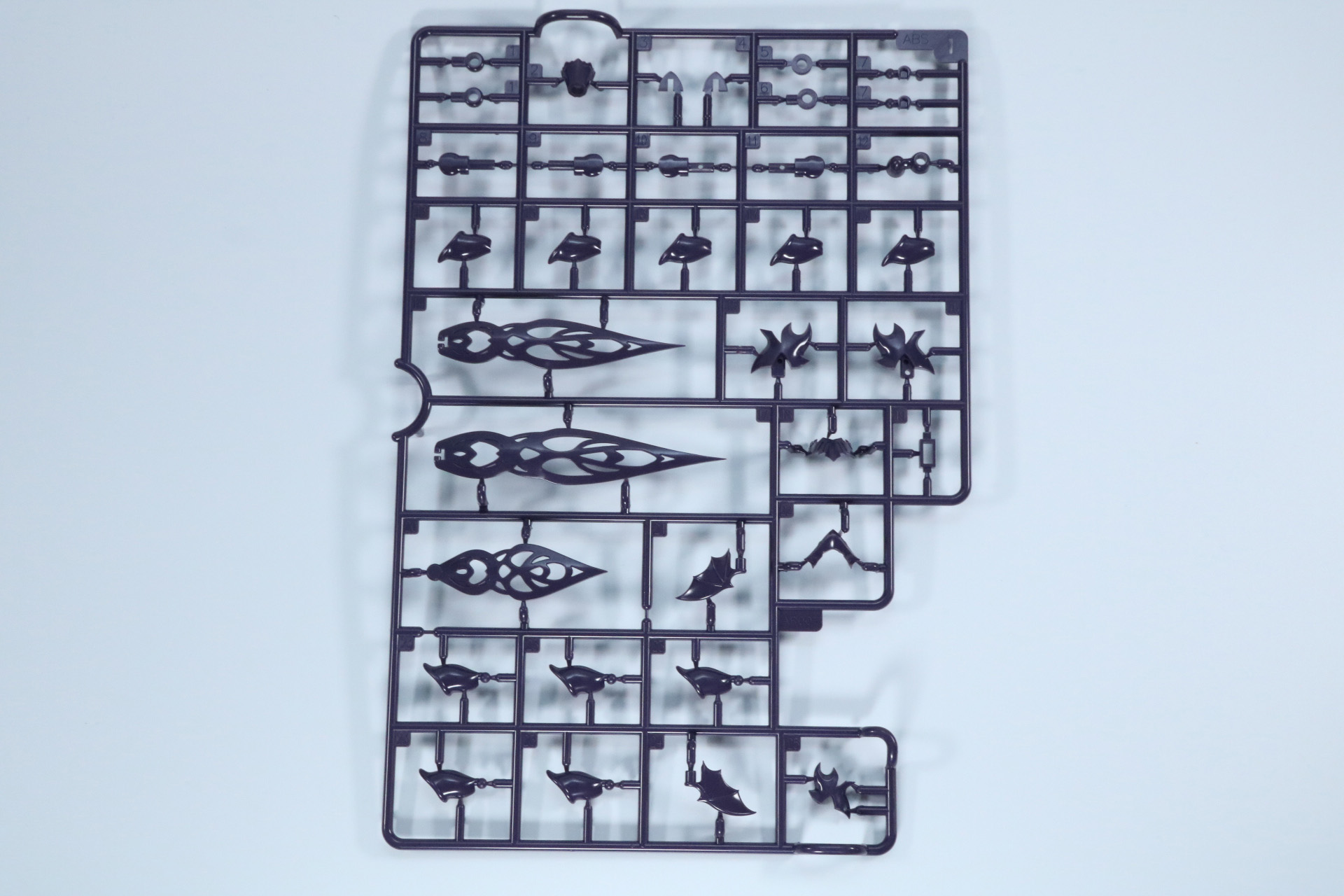 パーツI。こちらは2枚