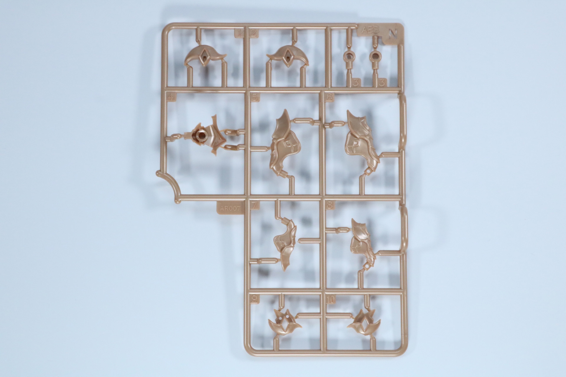 パーツN。こちらは2枚