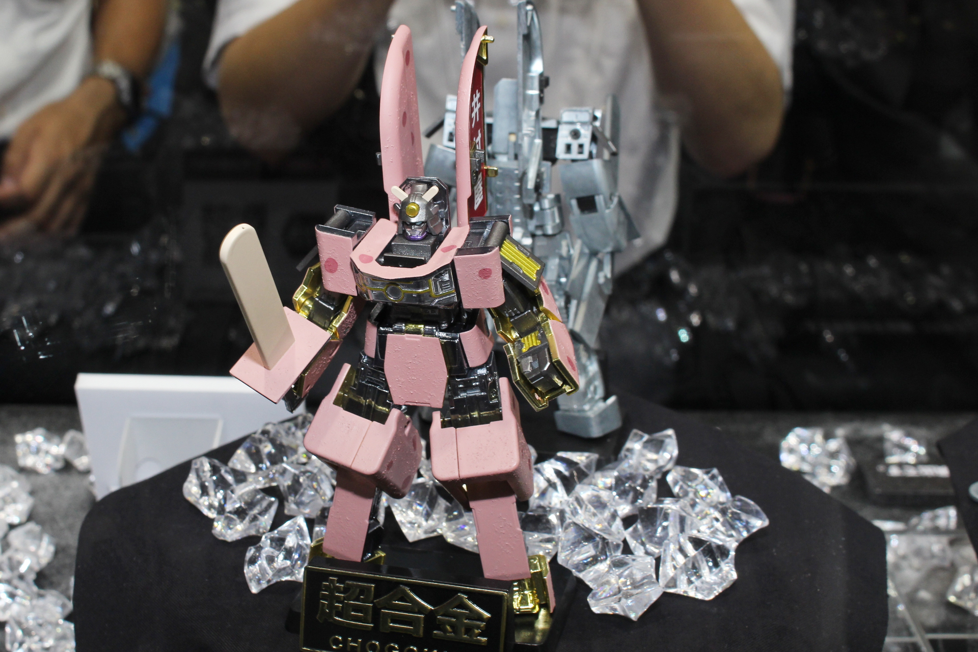 「超合金 あずきバーロボ」。2025年4月発送予定。価格は13,750円。プレミアムバンダイ販売商品