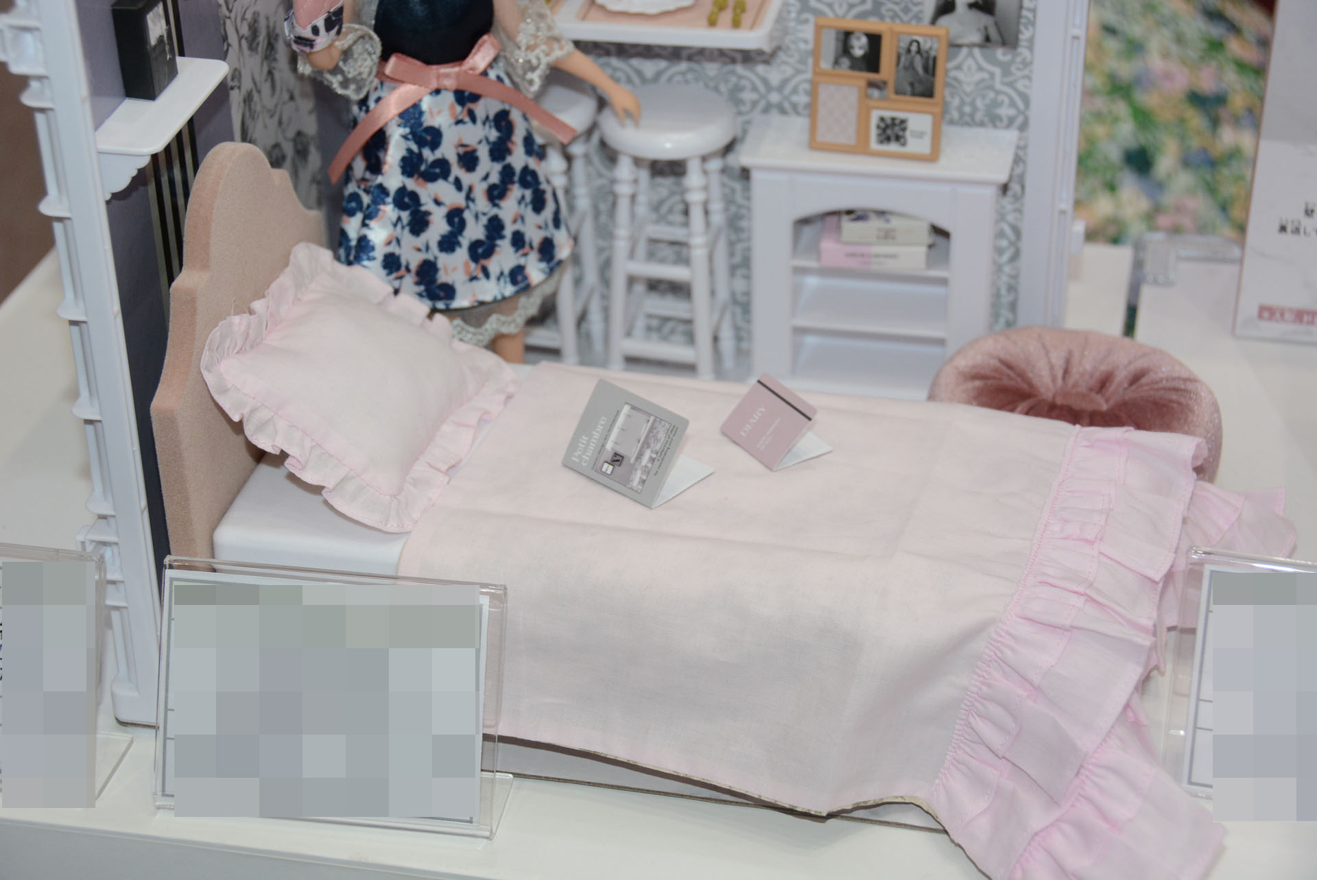 会場では本物のFrancfrancのアイテムを配置、その忠実な再現を確認できる