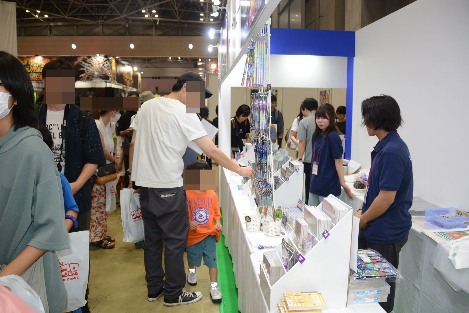 対戦コンテンツや試遊台も多く、かなり熱気があった