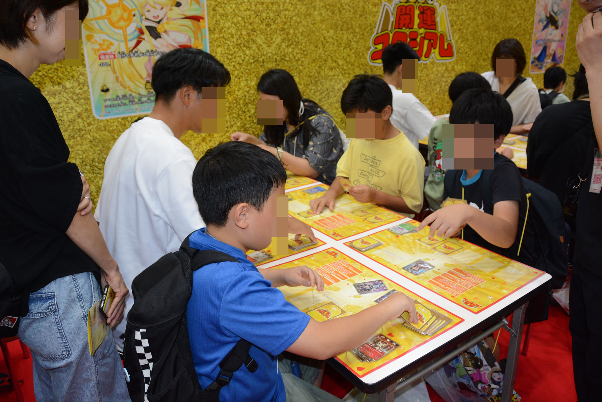 対戦コンテンツや試遊台も多く、かなり熱気があった