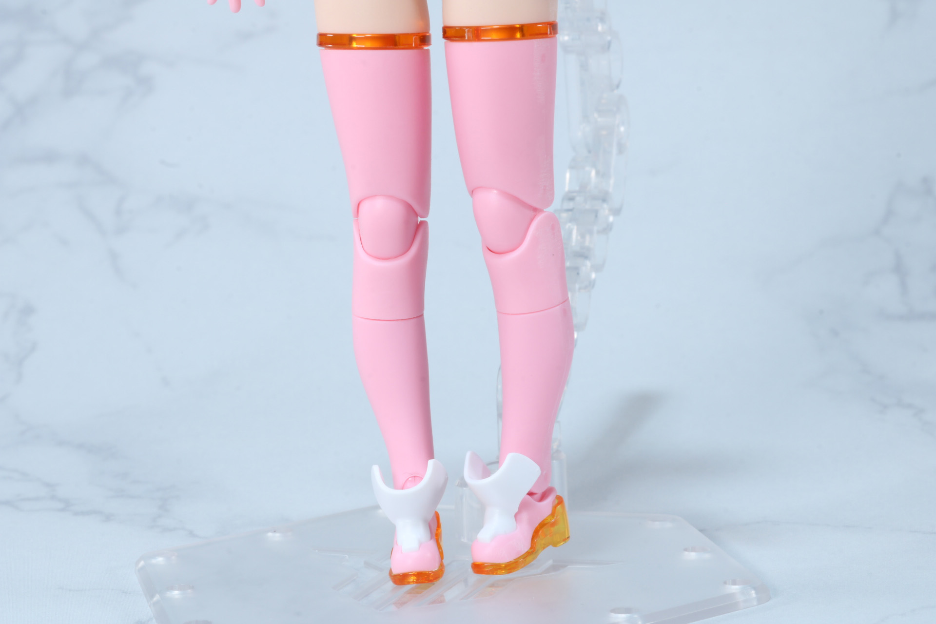 展示ディスプレイでポーズの幅が広がる