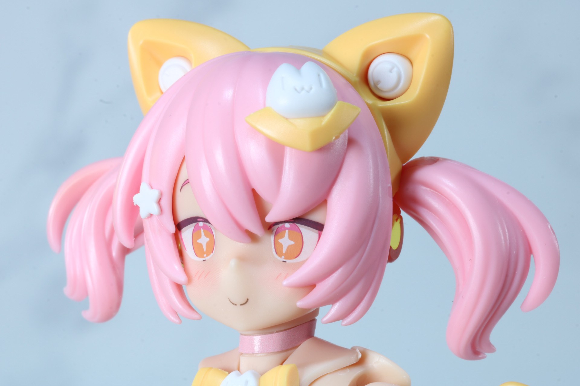 髪飾りにもネコ