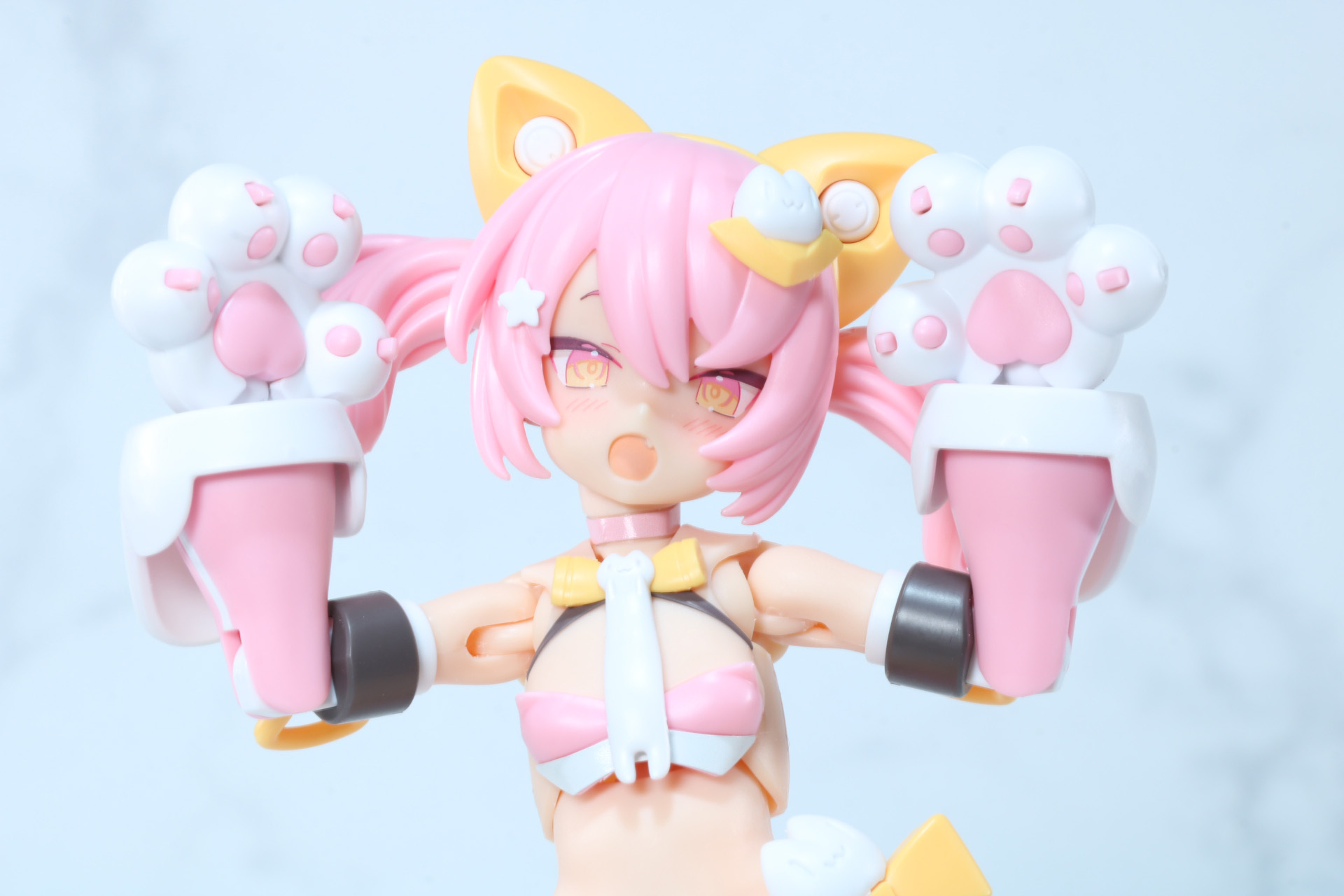 「スタンプハンマー」の組み替え、差し替えでグローブを装着したスタイルに