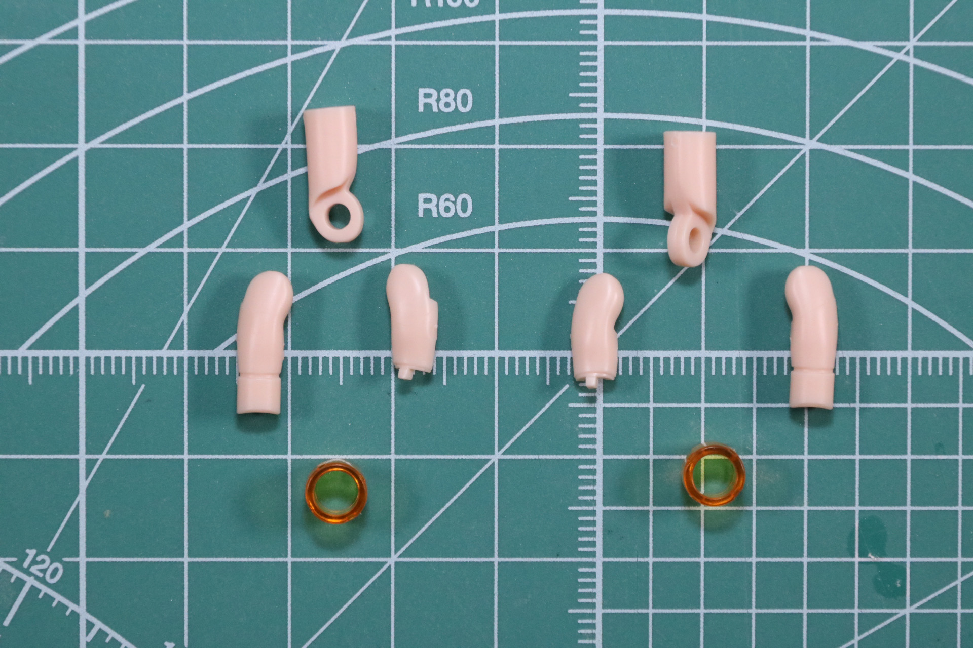 ジョイント―パーツ付きの腕部組み立て