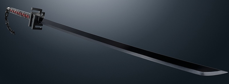 設定資料を徹底的に研究し尽くしたリアルな造形と彩色により約1/1サイズの“本物感”を追求。アニメ製作委員会監修の下、拘りの造形・彩色の「天鎖斬月」が完成した