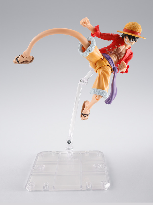 伸びた脚パーツと交換用表情パーツは、別売りの「S.H.Figuarts モンキー・D・ルフィ -鬼ヶ島討入-」とも組み合わせが可能