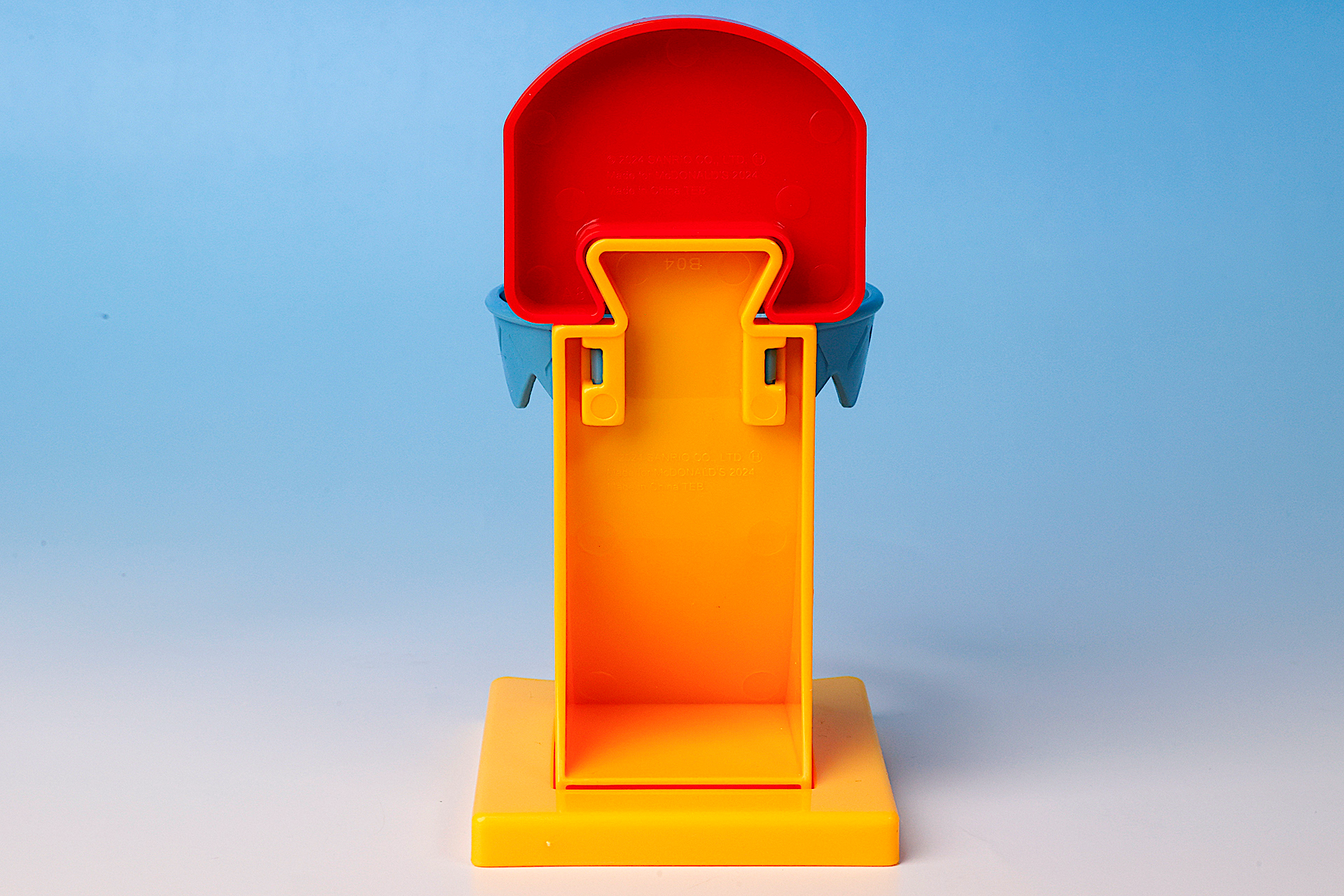 こちらは背面側から見たところ