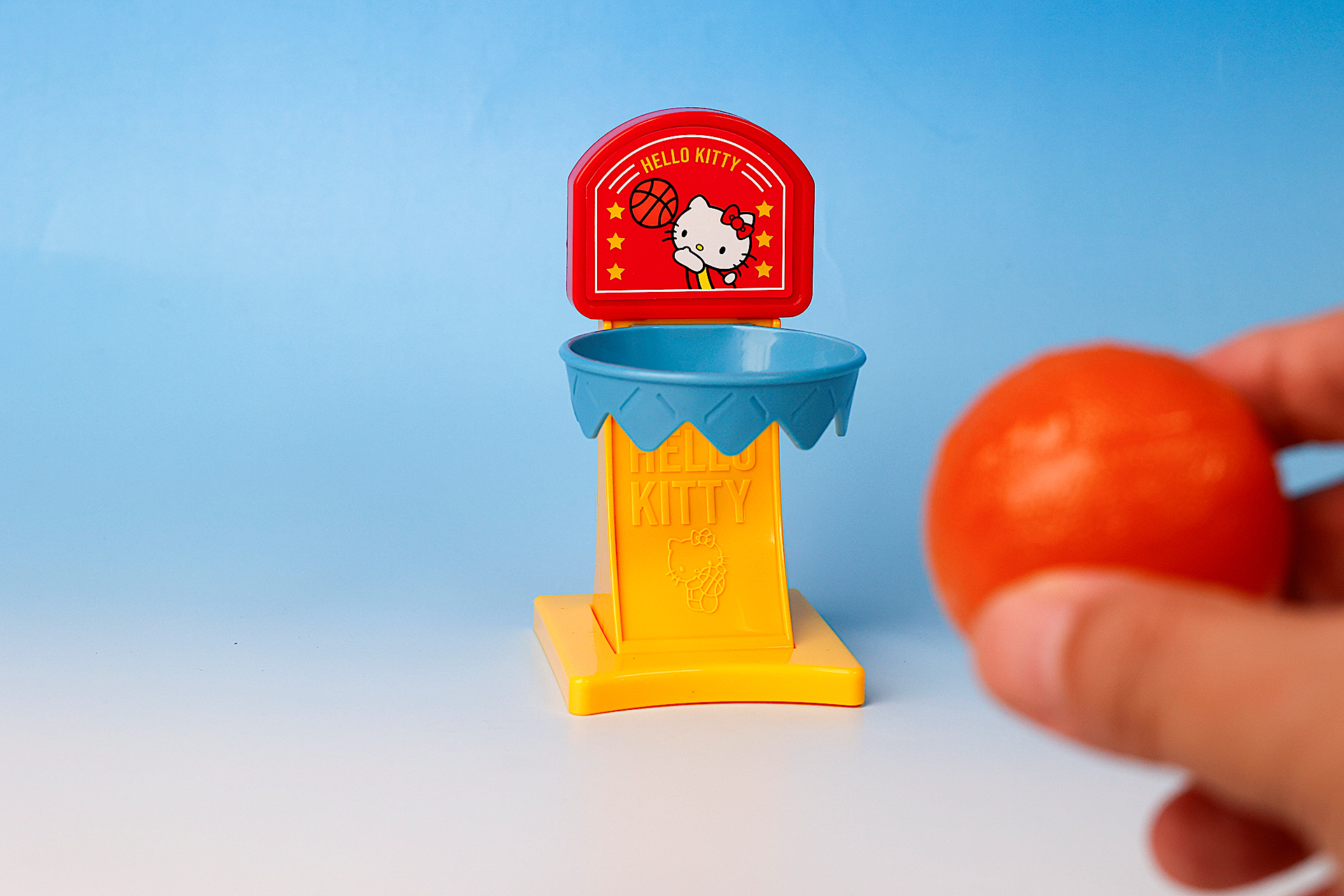 ゴールを設置してボールを投げ込もう