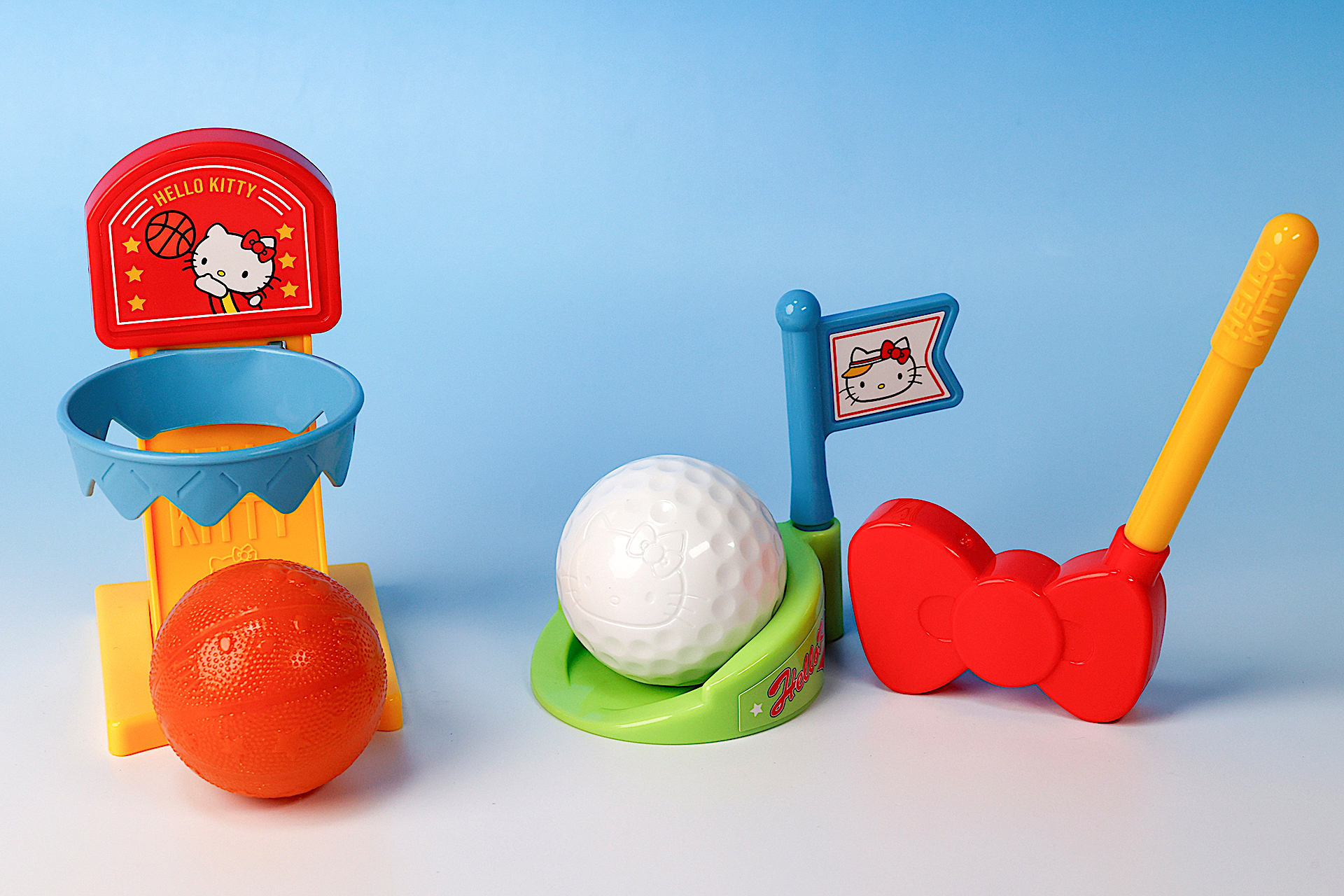 第1弾はボールを使ったスポーツが楽しめるおもちゃが取り揃えられている