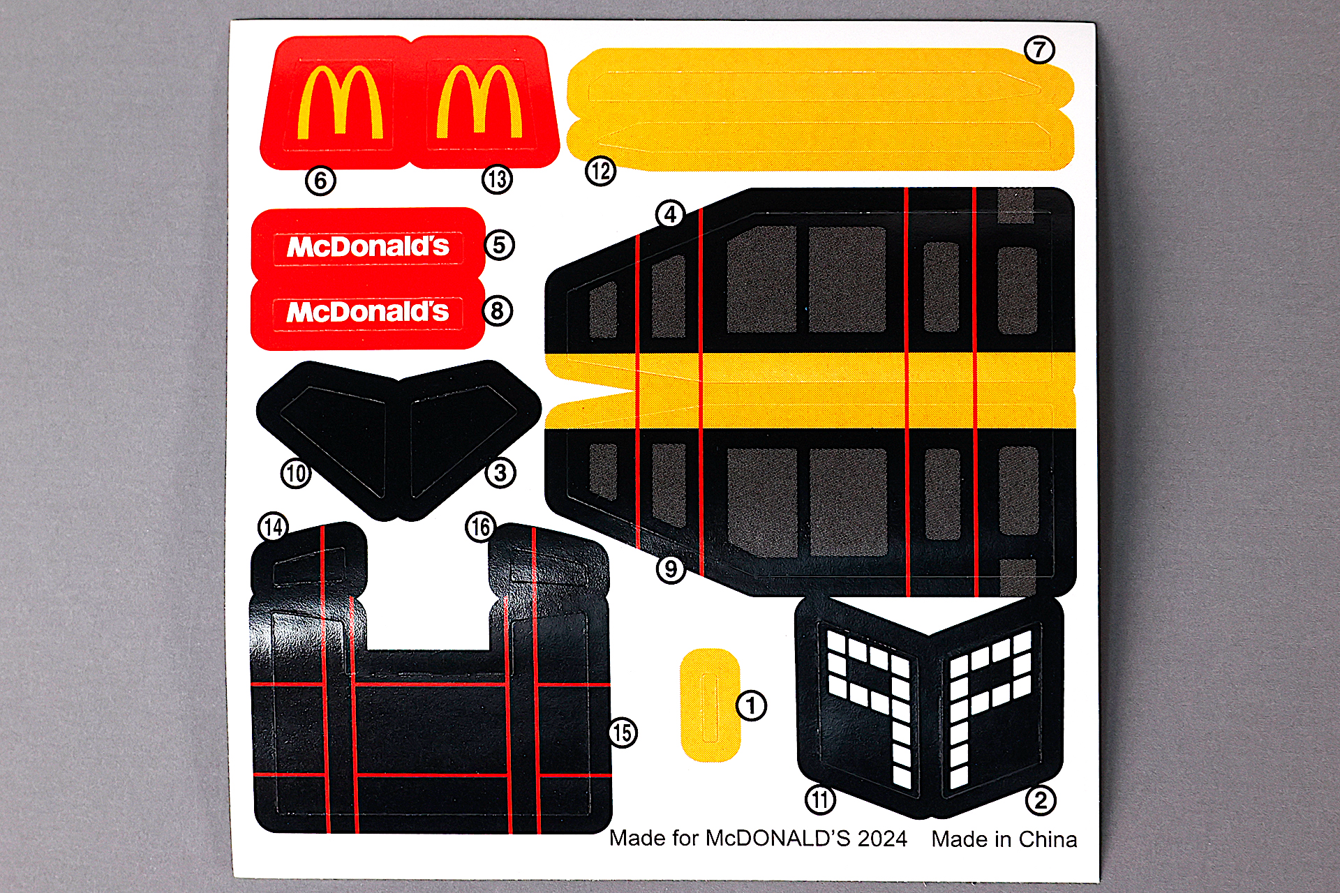 付属のシールはサイズが大きなものが多い