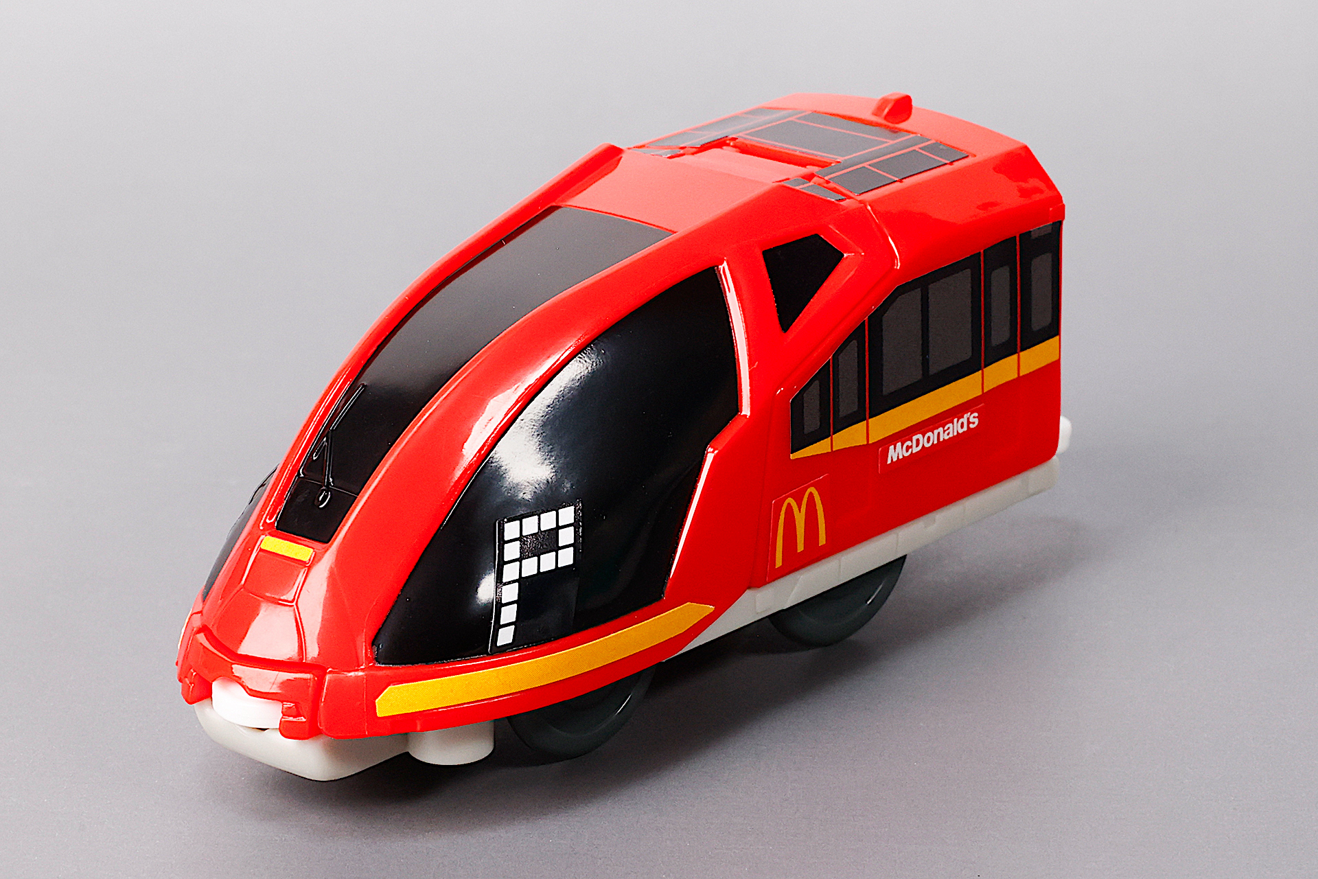 近未来的なデザインに惹かれる