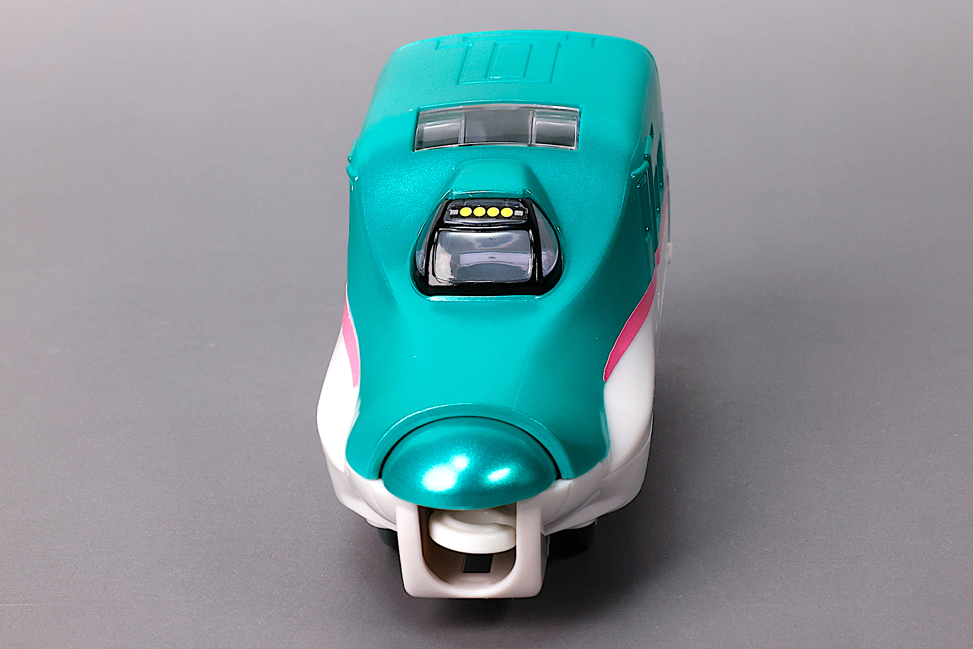 車両の特徴をよく捉えている