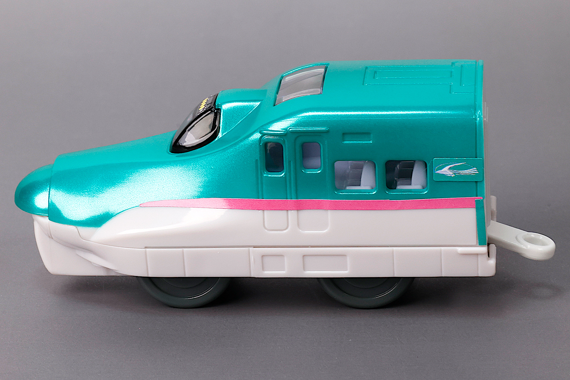 ときわグリーンと飛雲ホワイトのカラーリングが美しい