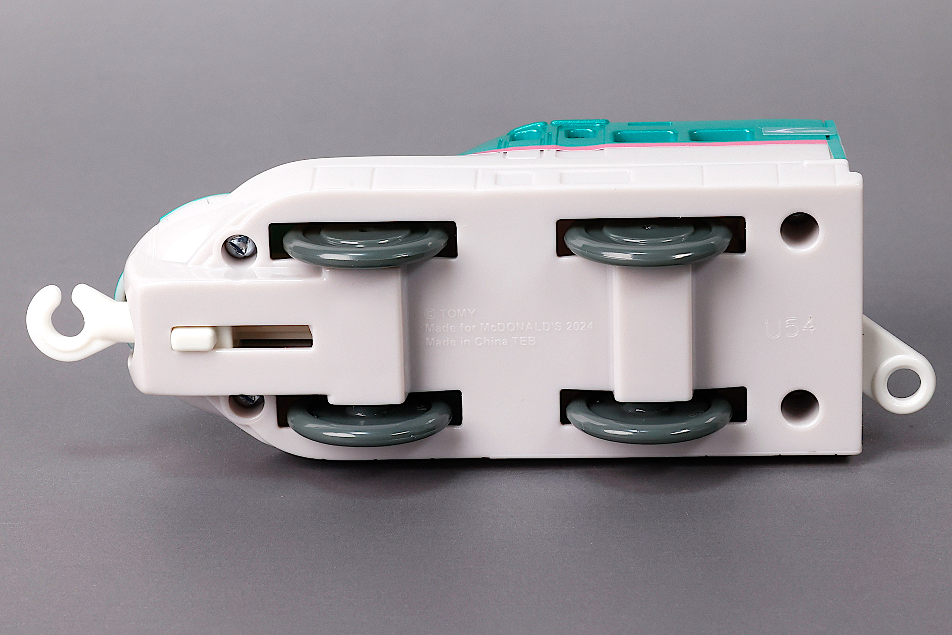 レバーを動かすと連結器が出てくる