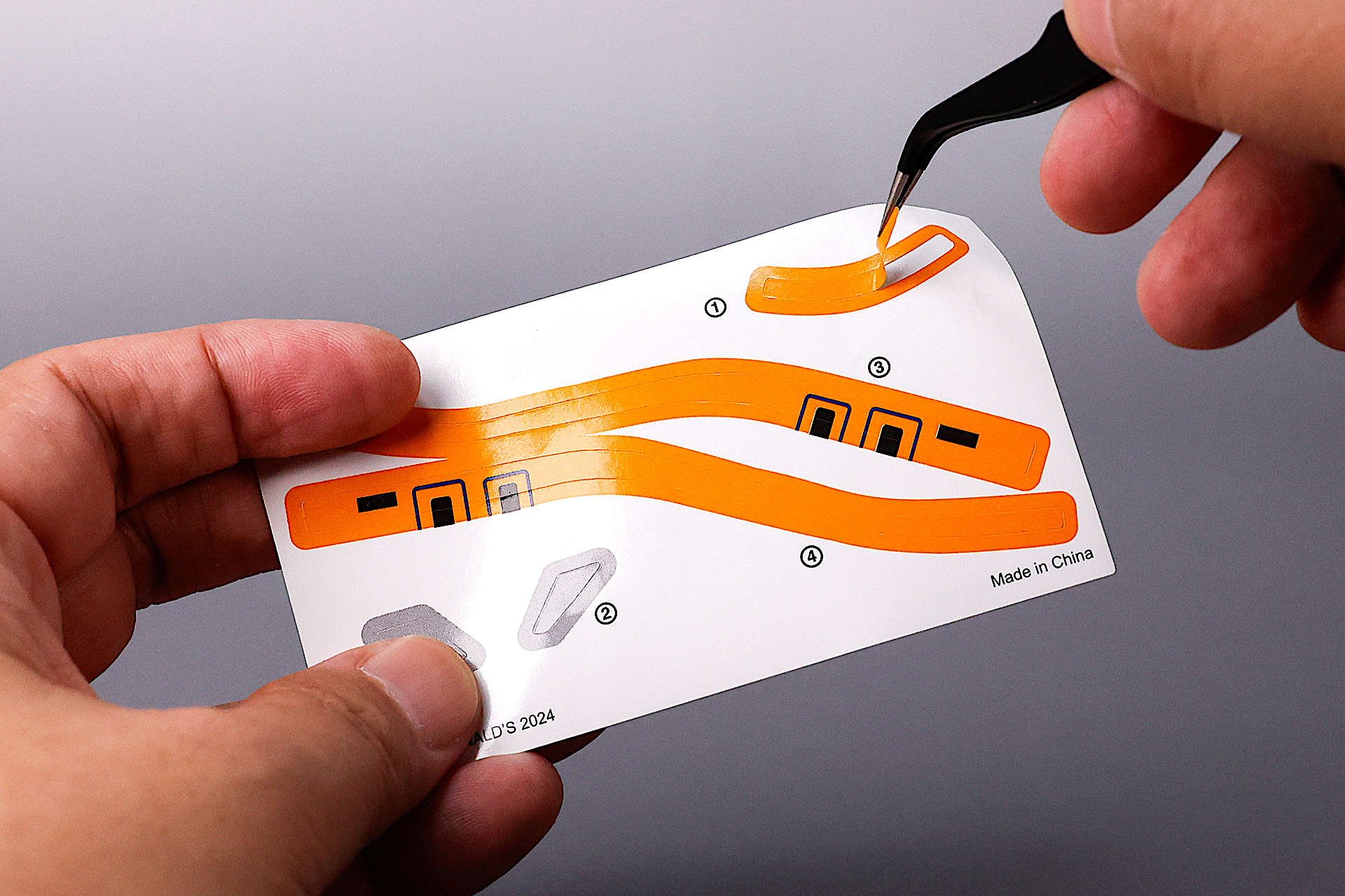 遊び始める前にシールを貼ろう