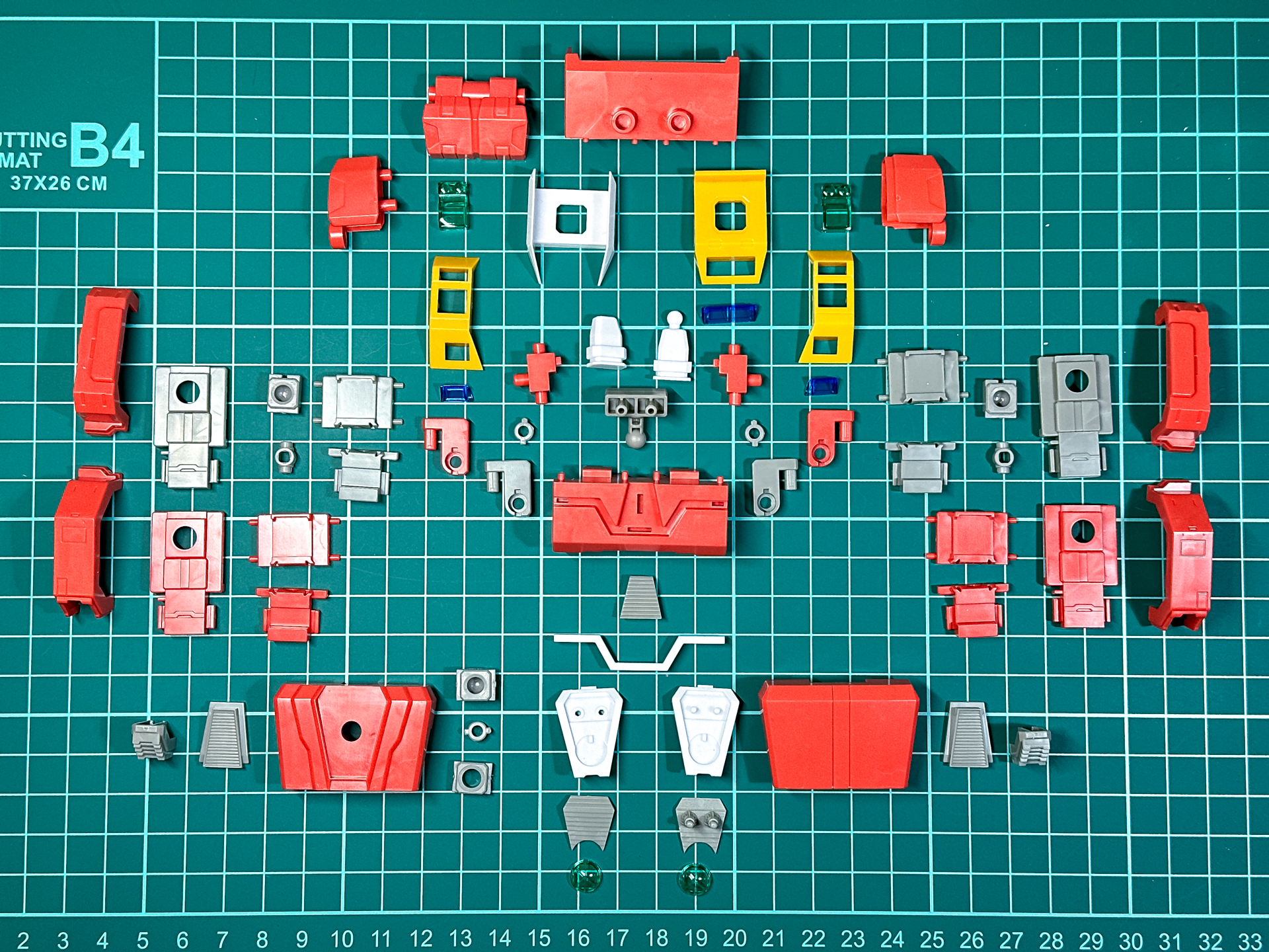 パーツ状態での胴体パーツ。全60パーツにて構成されています。