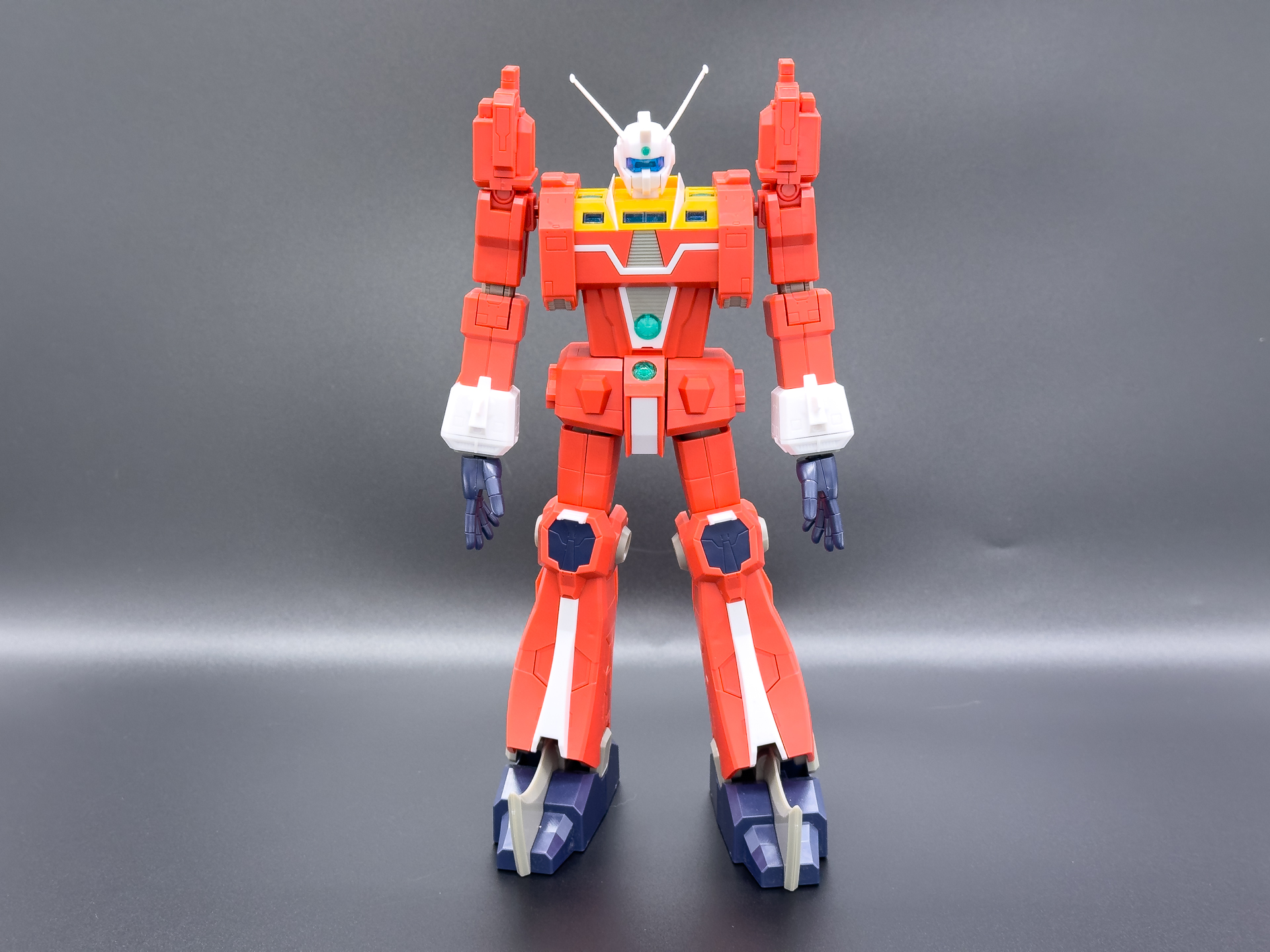 素立ち状態のイデオン。