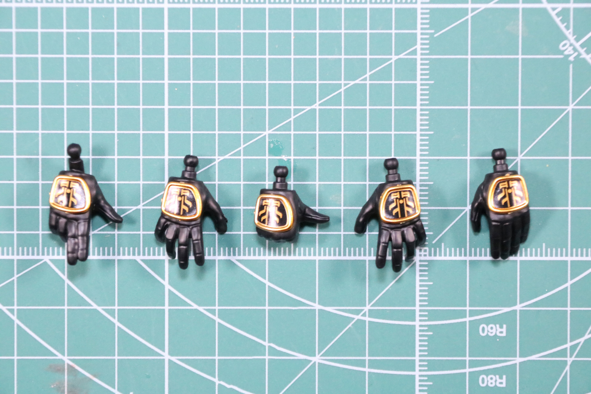 交換用手首、右3種、左2種