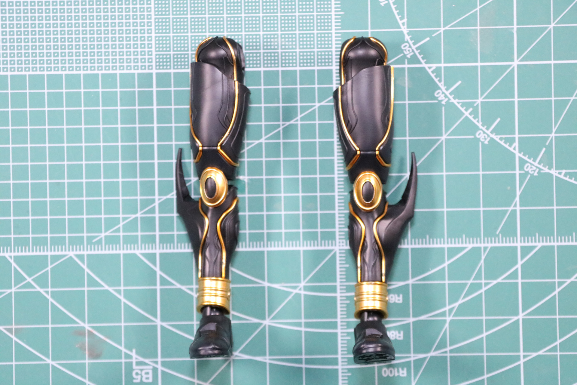 足首部分はシールで色分け