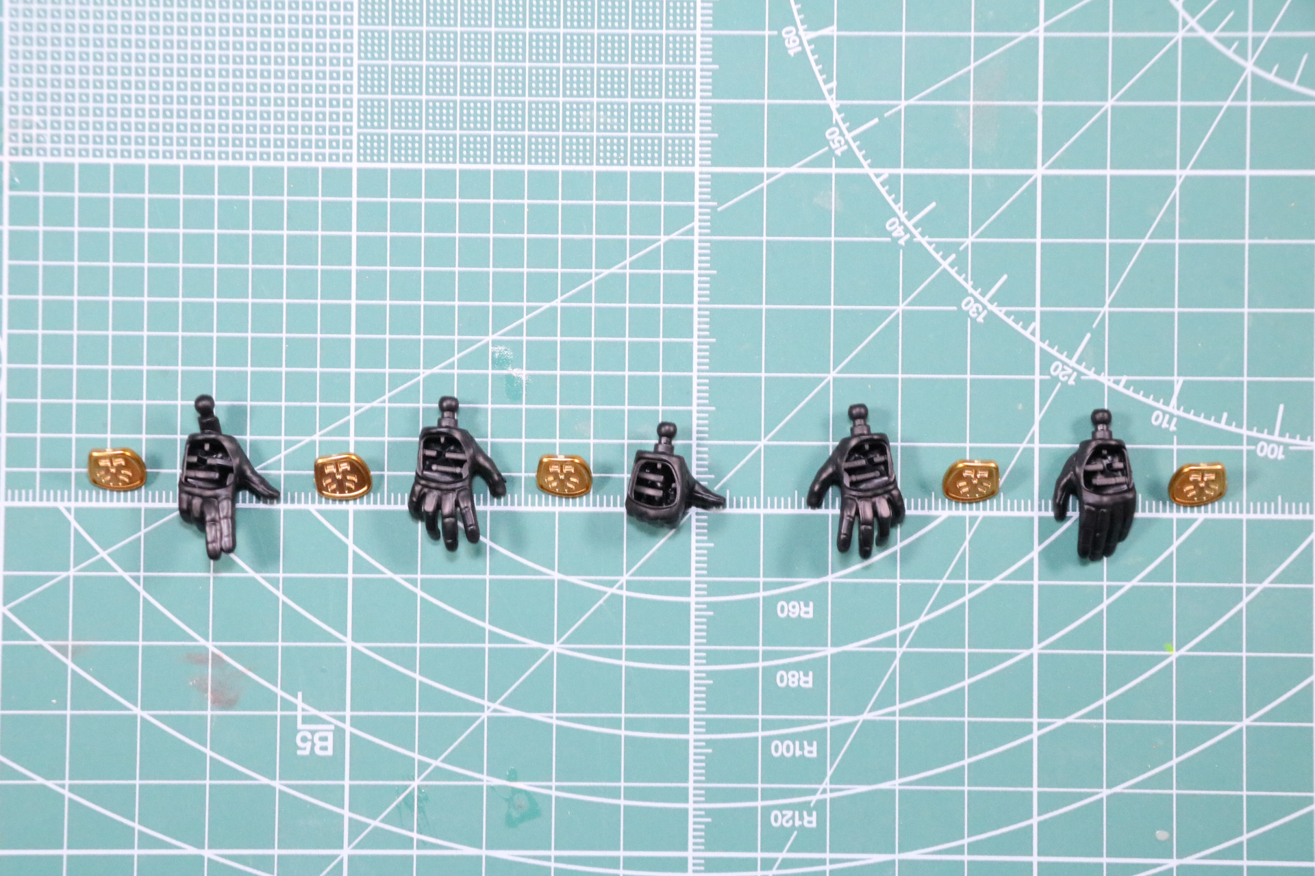 交換用手首、右3種、左2種