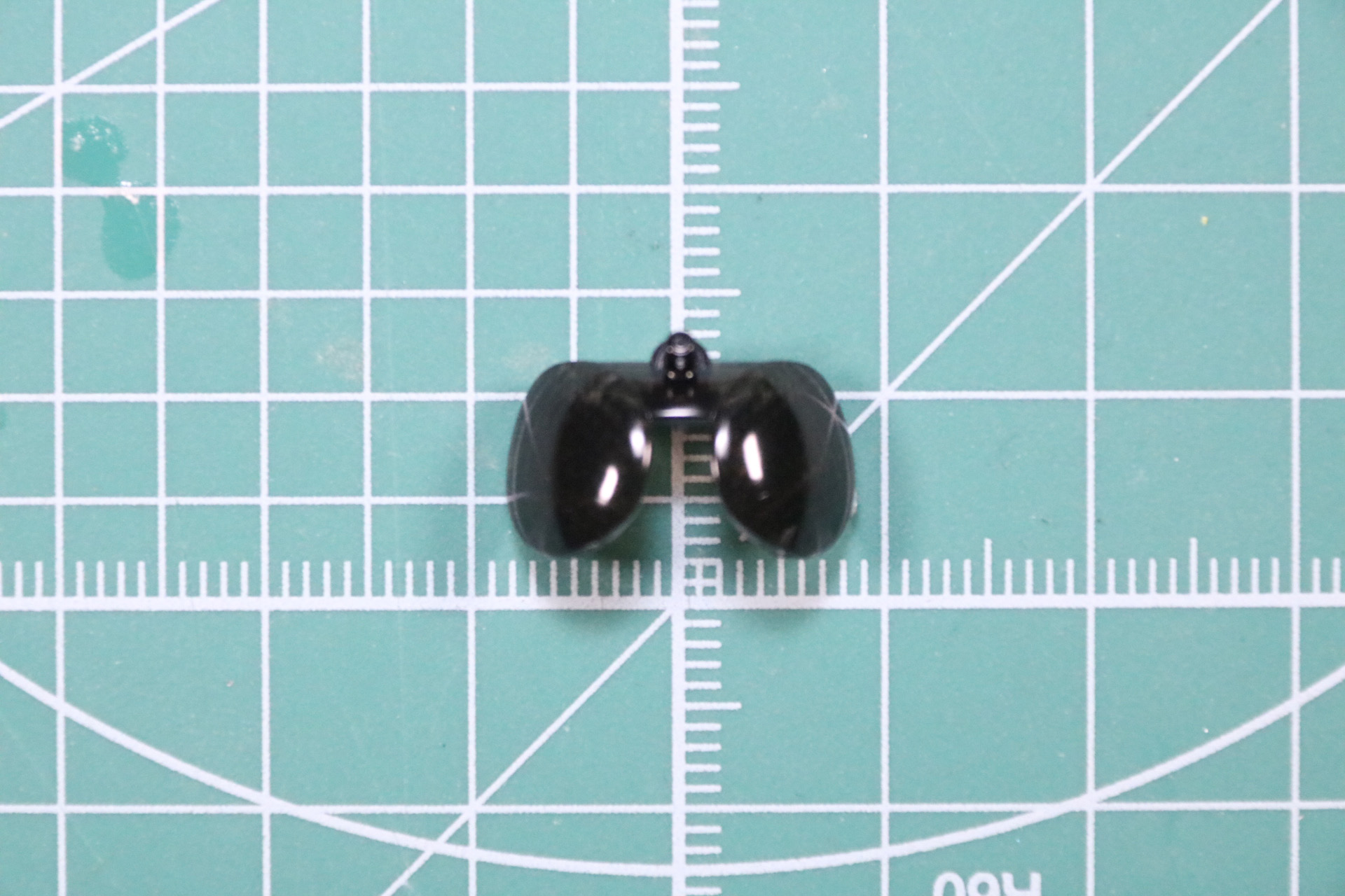 ブラッククリアの複眼パーツ