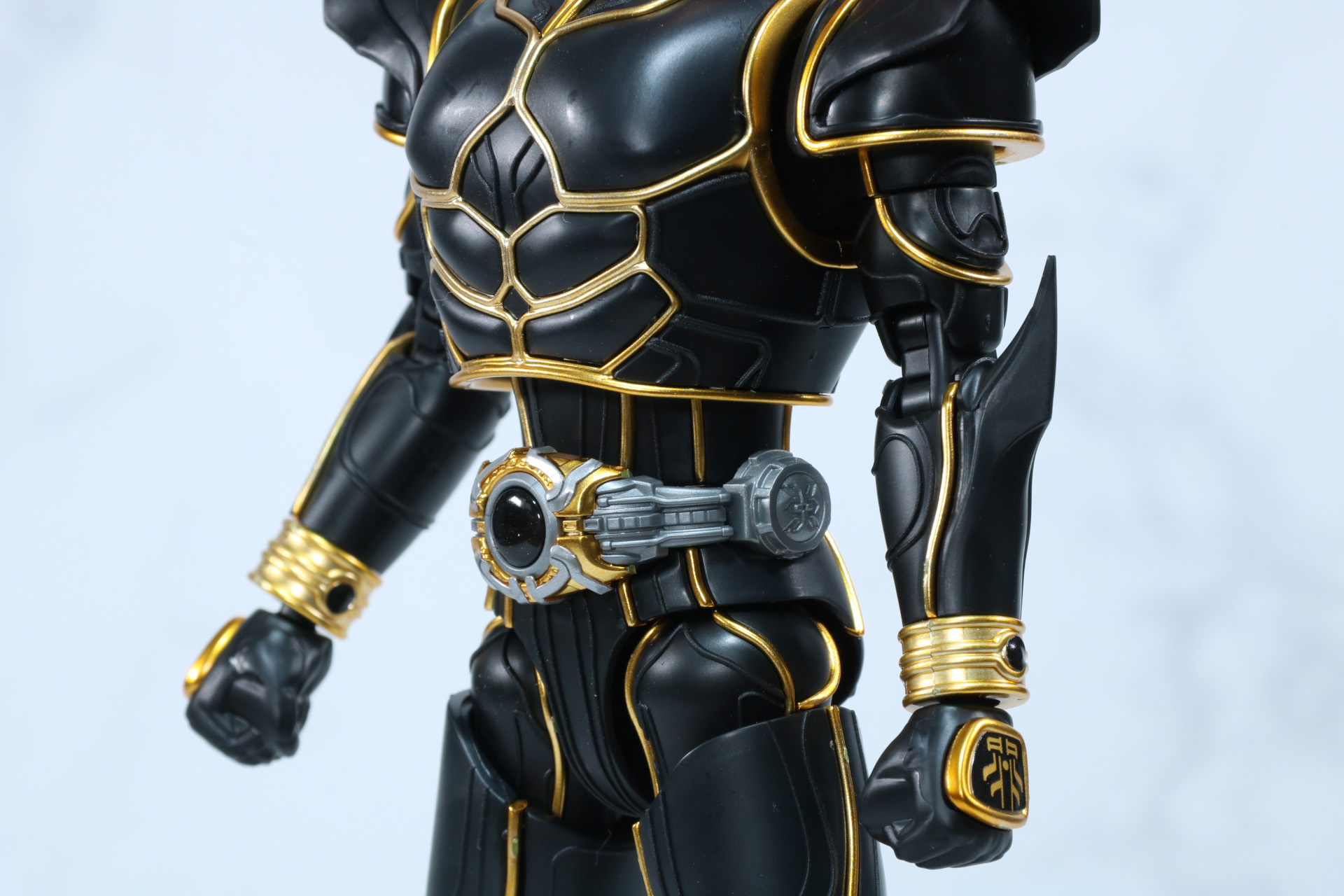 生体的なデザインもしっかり表現されている