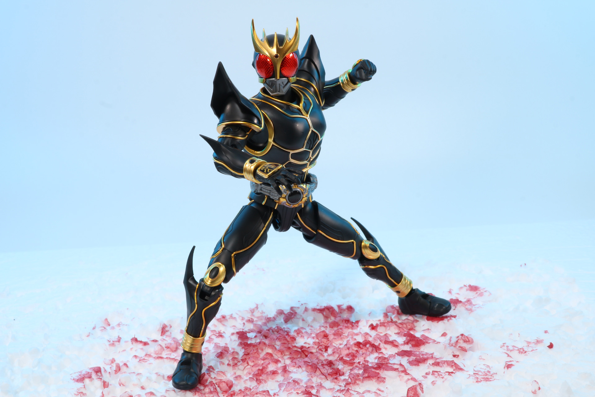 五代の悲痛な叫びとともに再び拳を振り上げる