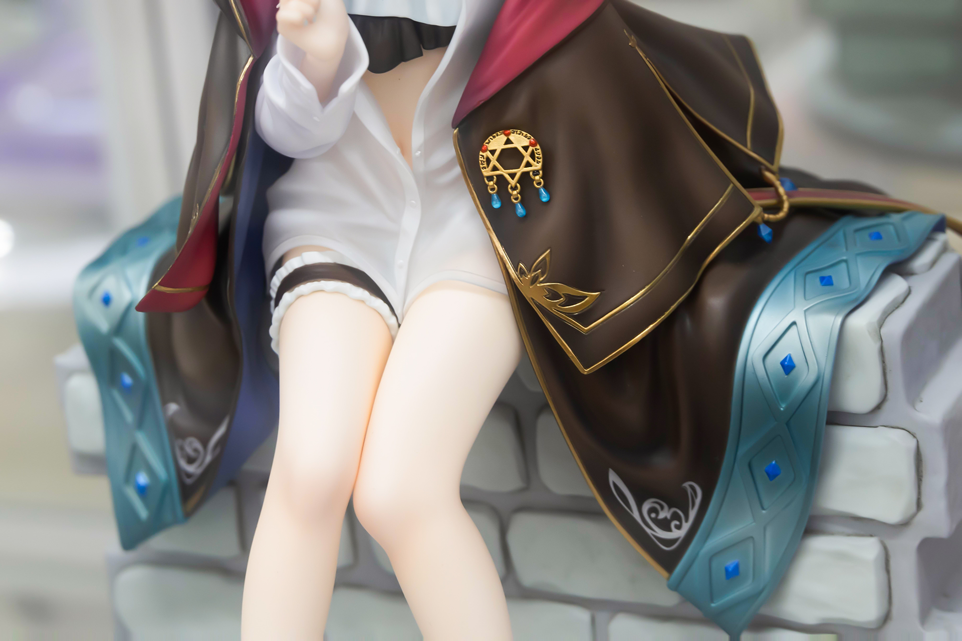 ローブの細かい装飾も再現されている