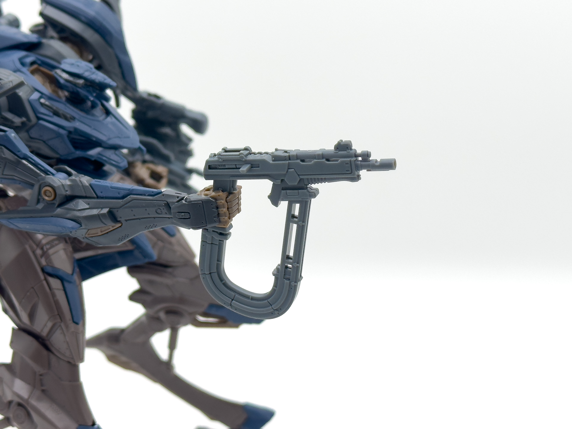 ハンドパーツによりしっかりと保持でき、ぐらつきもありません。