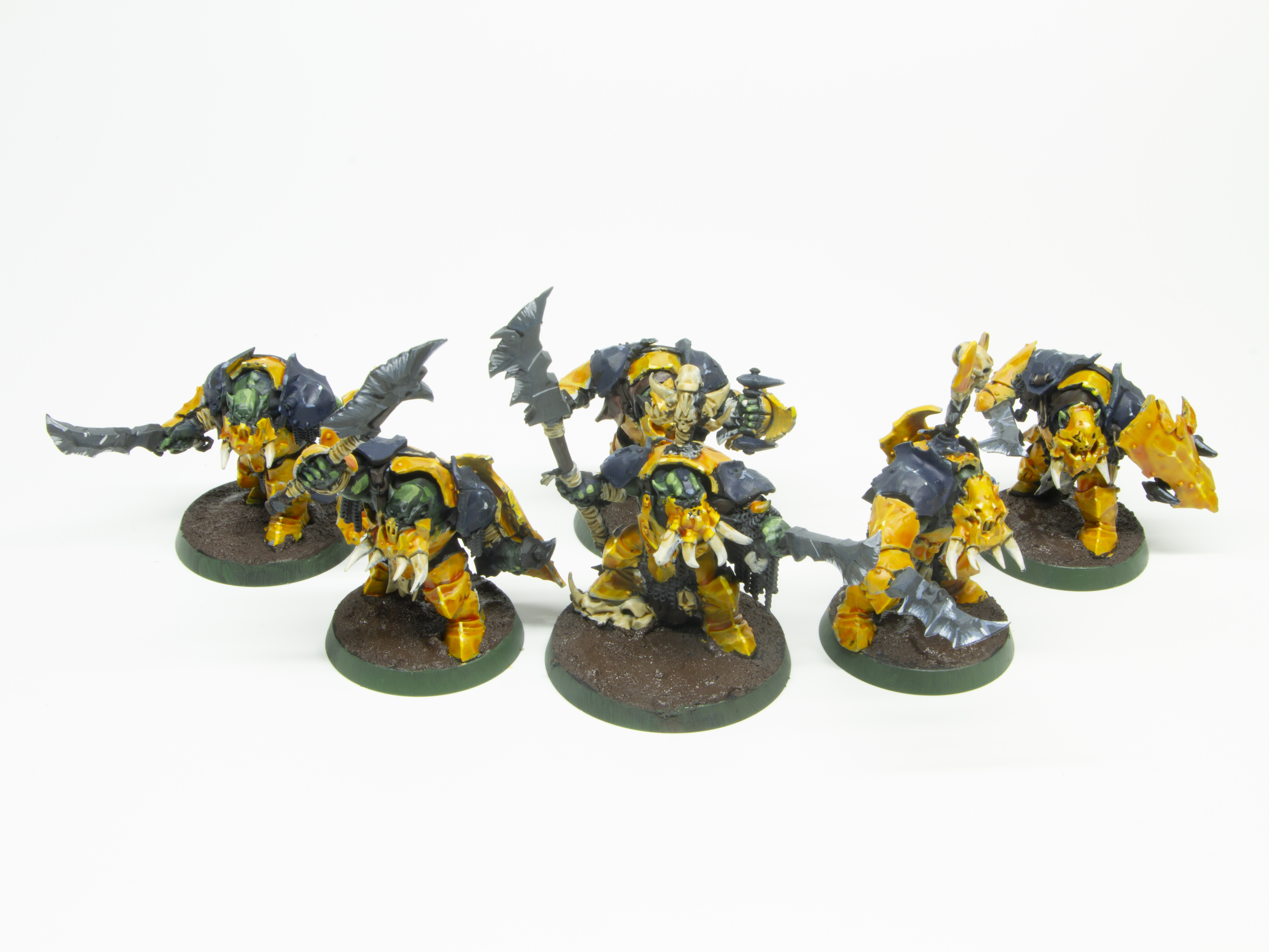 アイアンジョウの下っ端「アードボゥイ」。若く戦闘慣れしていない戦士で、盾を持って硬い守りを形成する。奥にいるのは小隊長クラスの兵士「アードボゥイ・ビッグボス」だ